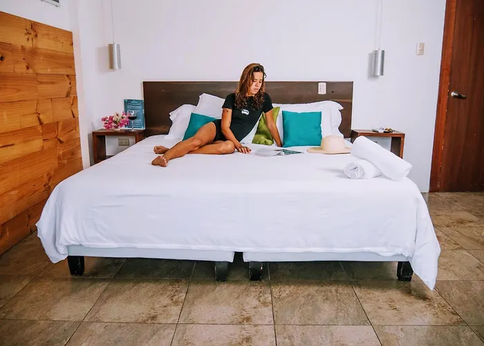 Me Hotel & Villas - Montanita Estates